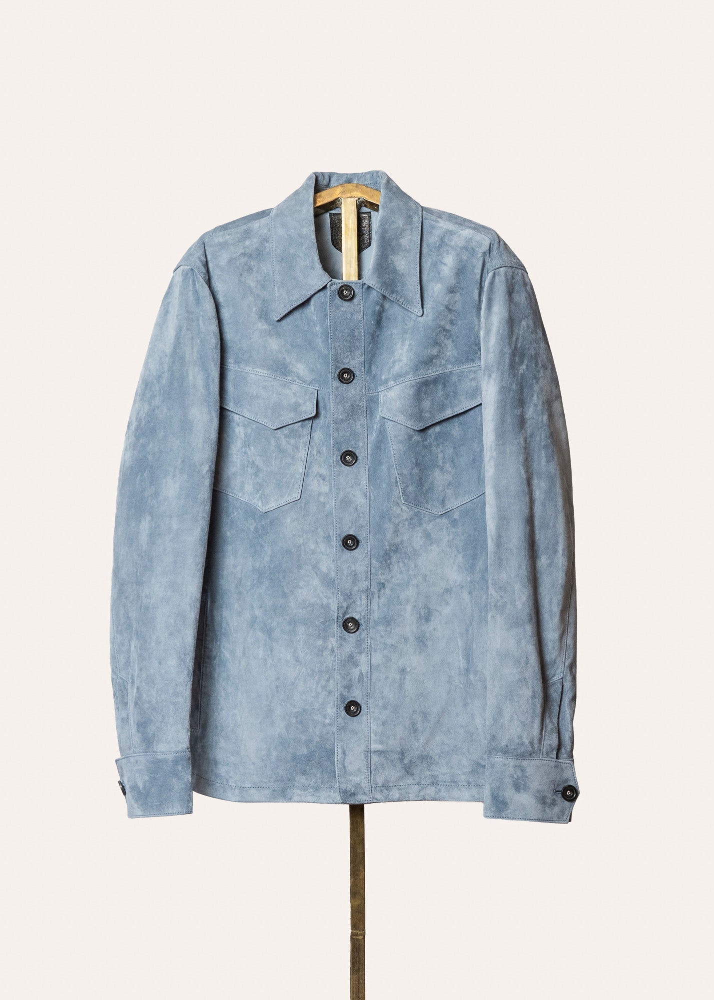 Luxury Italian calf suede overshirt in Aster Blue handmade in Tuscany by Savas — refined men’s suede jacket with trapezoid pockets and horn buttons.