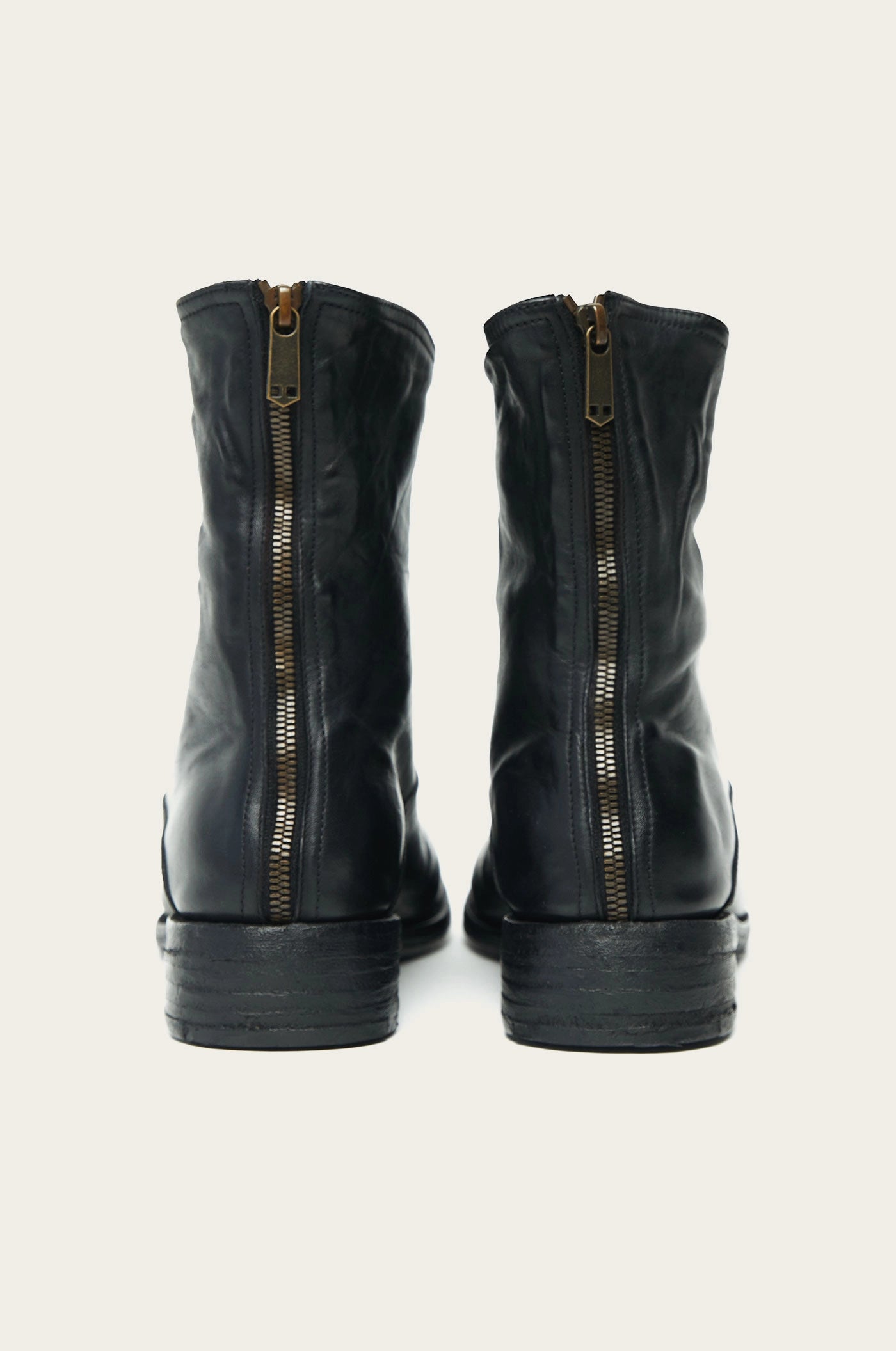 luxury menswear boot in black italian leather handmade by luxury clothing designer atelier savas in nashville tennessee