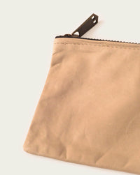 artisan-made leather clutch in tan for men and women gift by atelier savas in nashville tennessee
