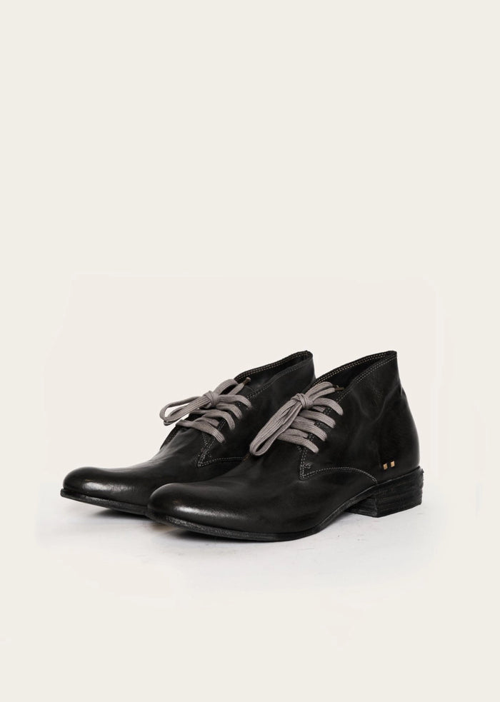 artisan-made dress shoe in genuine black leather by atelier savas in nashville tennessee
