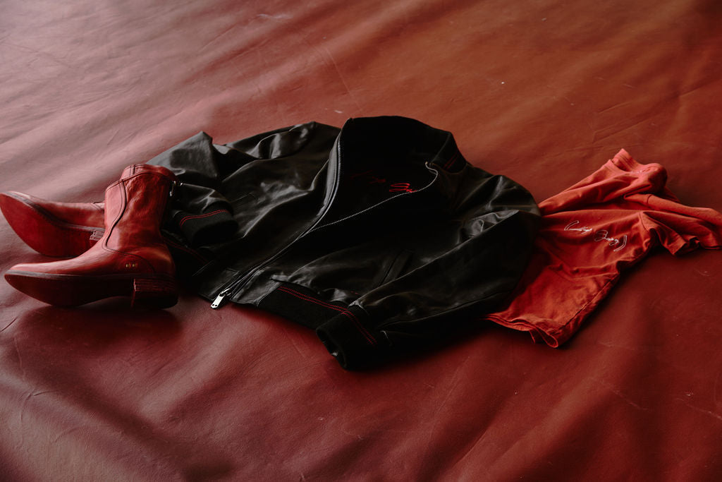 (RED) Collection