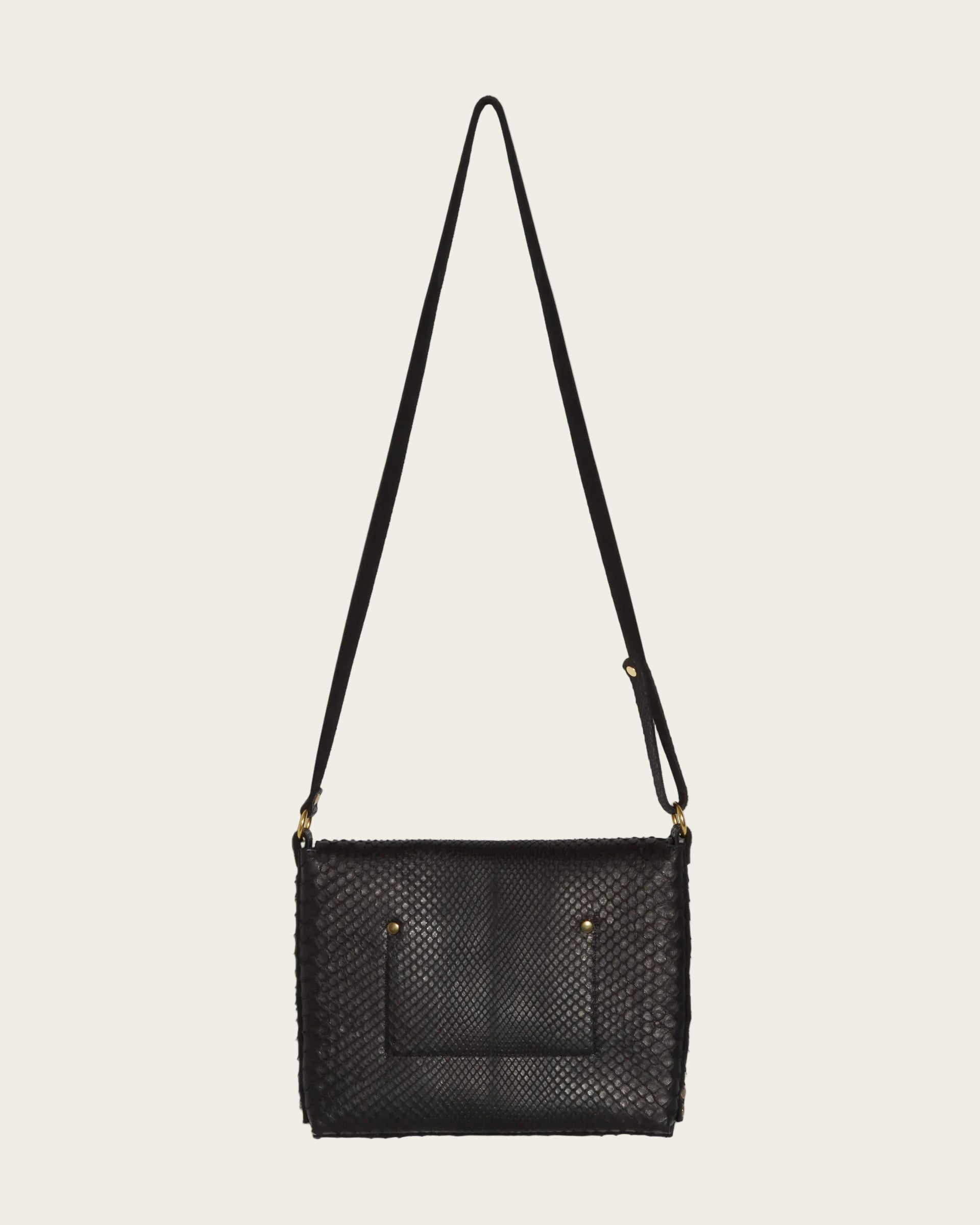 The Clou Bag: Black Python