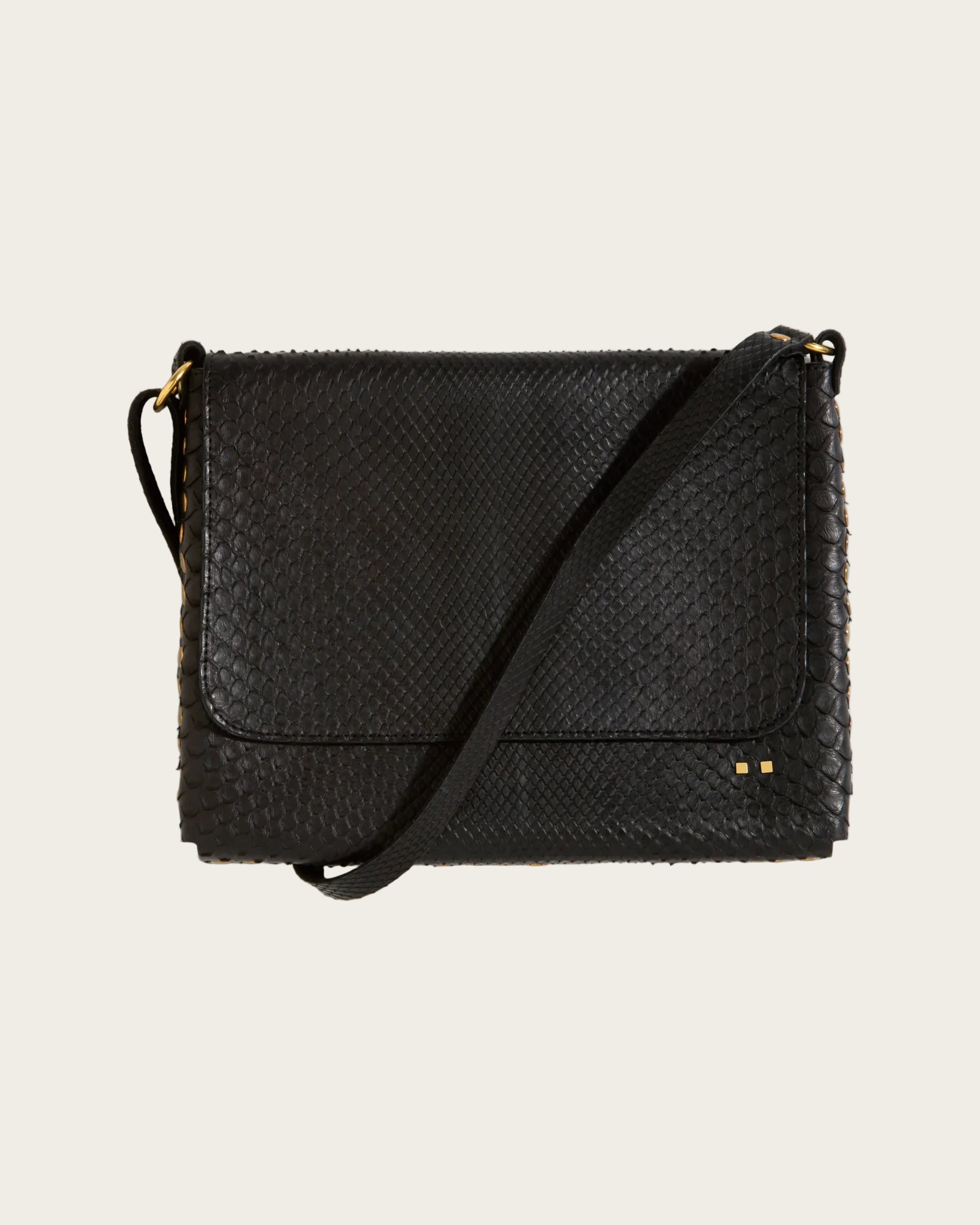 The Clou Bag: Black Python