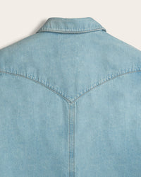 Close up of back yoke detail and back of collar on The Allen pale blue shirt by Savas