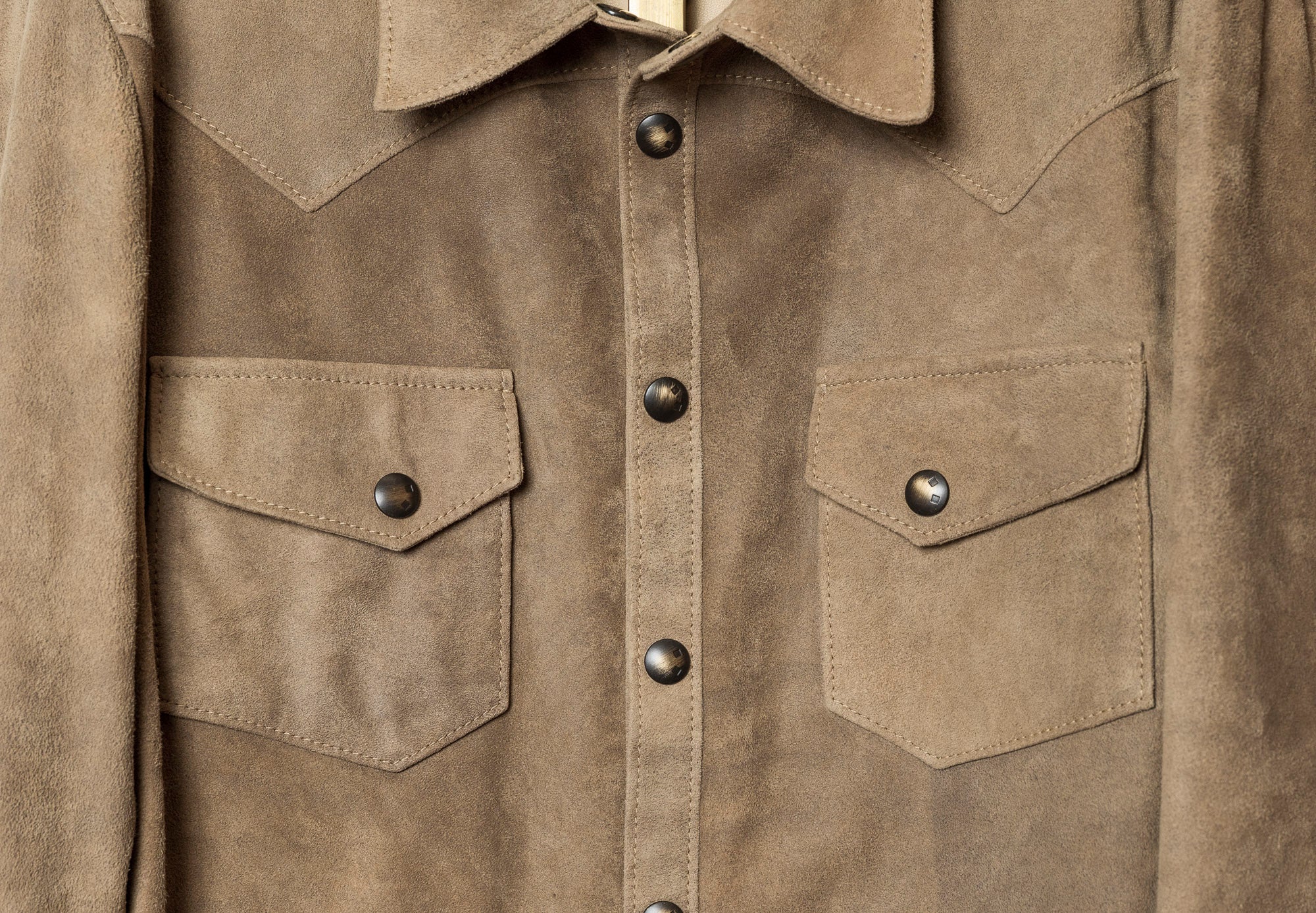 Lowry: Willow Antico Lamb