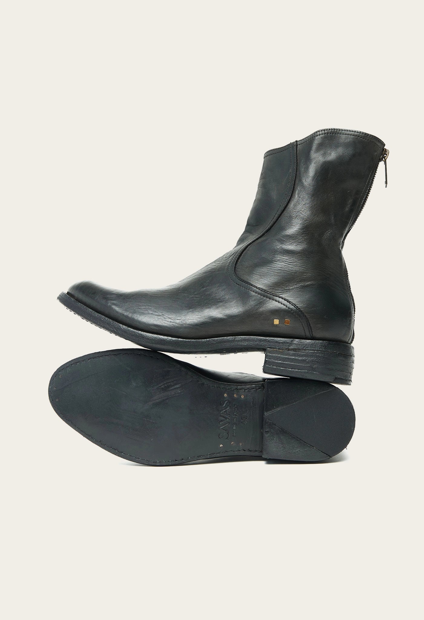luxury leather boot artisan made with genuine italian leather in black by western wear designer atelier savas in nashville tennessee