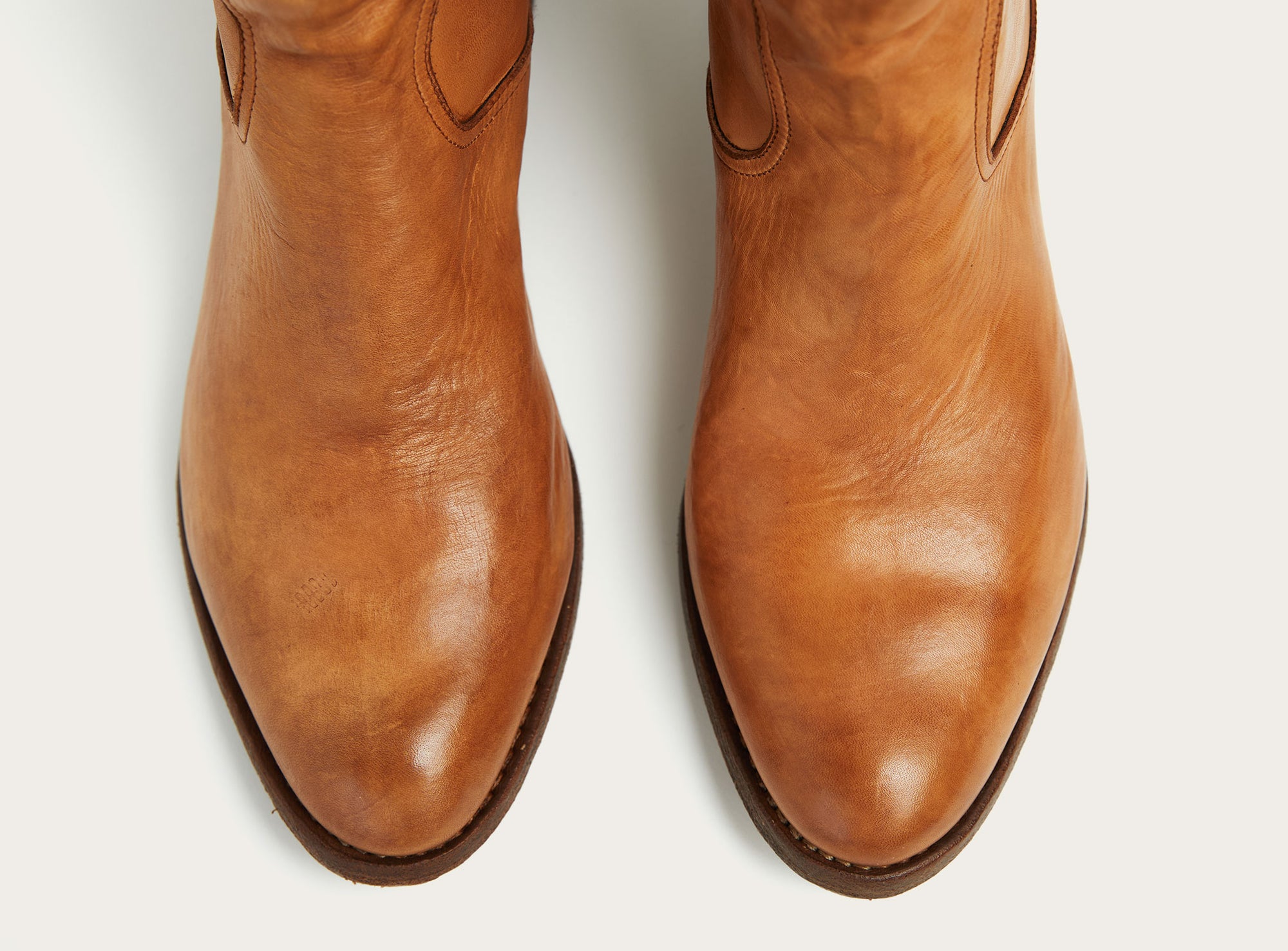 mens italian leather boot with almond shaped toe by luxury western wear designer atelier savas in nashville tennessee