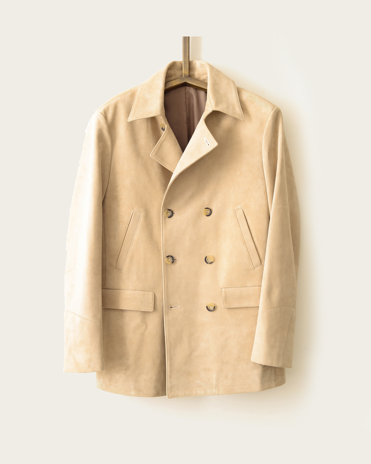 Image of the Peacoat from Savas
