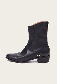 SavasFootwearThe Avenue: Black Calf Leather