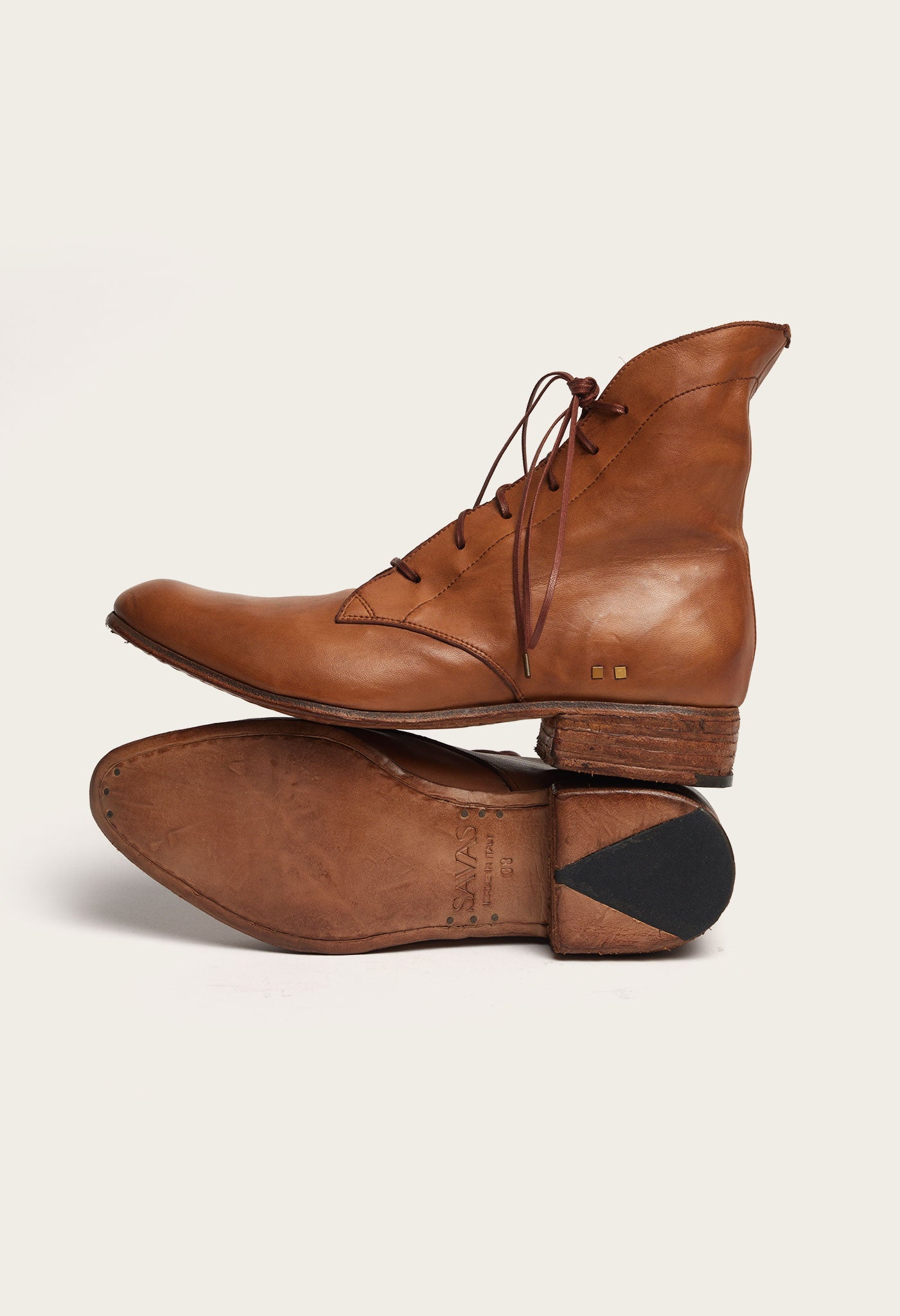 SavasFootwearThe Women's Mansfield: Caramel Leather